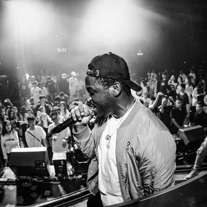 美女脱一光二净
