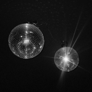 美女脱一光二净
